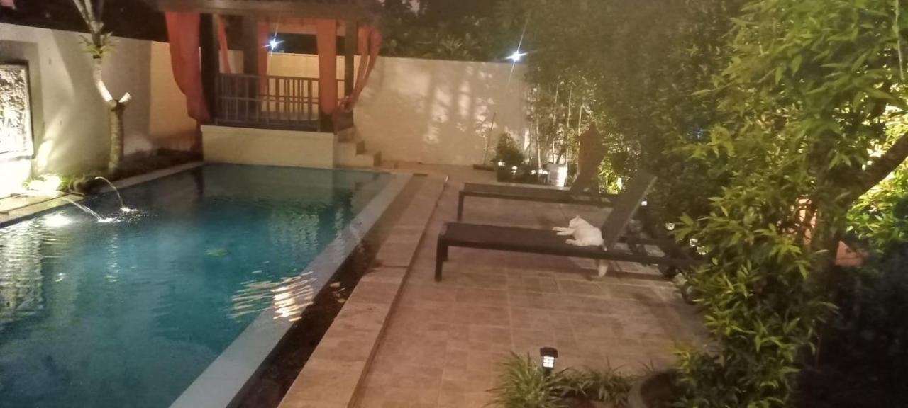 Rosseno Villa Yogyakarta Esterno foto