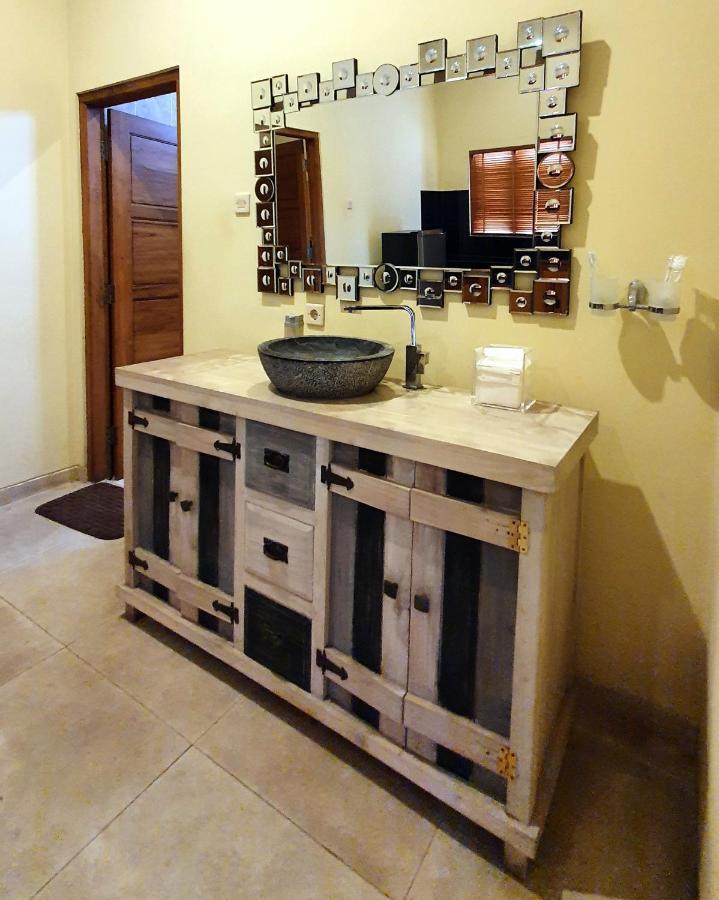 Rosseno Villa Yogyakarta Esterno foto