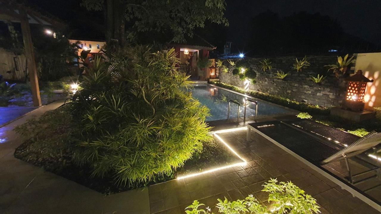 Rosseno Villa Yogyakarta Esterno foto